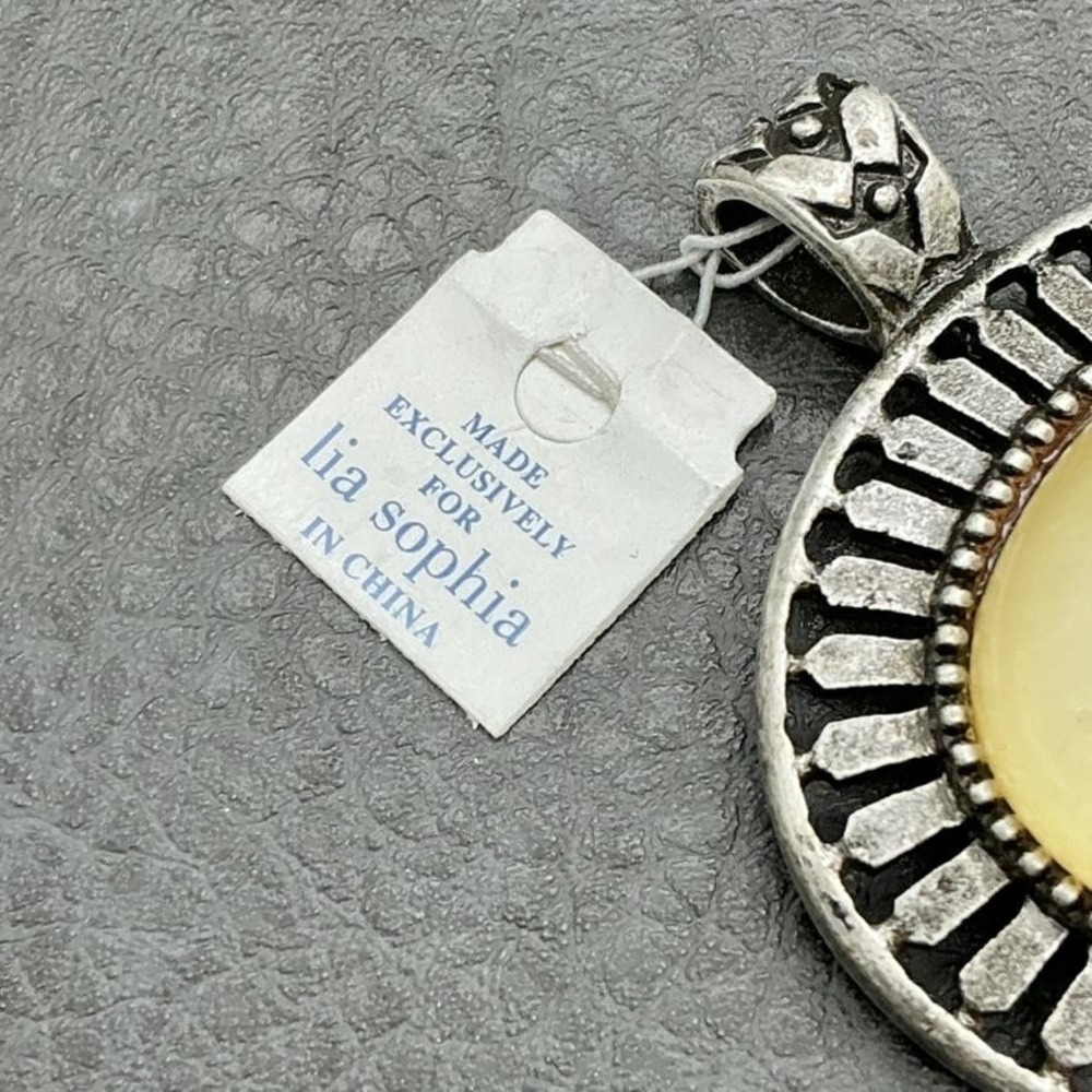 Lia Sophia Pendant Silver Tone Oval Cabochon Sunburst Statement Cream Yellow - Picture 4 of 6